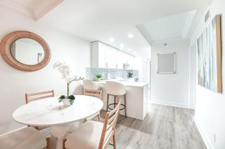 Coastal Escape Walk to Beach Pool and Gym - 7