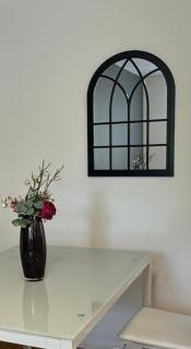One Bedroom Furnished Flat - Goodmayes - 9