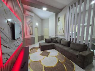 Royal Harbor View Lux 4-Bedroom Waterfront Residence - Durrës - 4