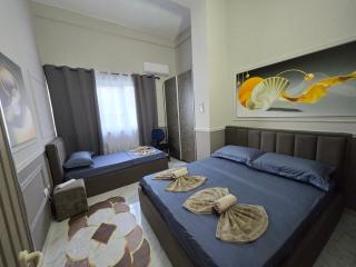 Royal Harbor View Lux 4-Bedroom Waterfront Residence - Durrës - 8