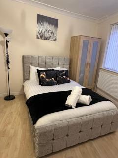 Double bed Studio Fast WiFi,Netflix, No deposit Required - Birmingham - 2