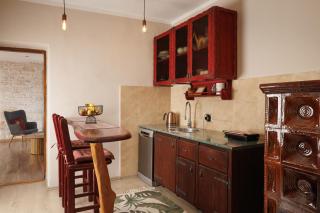 Old Town Nona Apartment - Balcony, Garden and Free Parking - 8