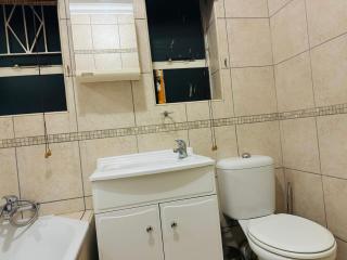 Garden Nest Guest House - Vanderbijlpark - 5