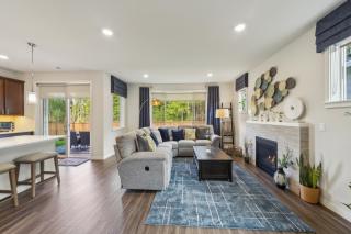 Serene Port Orchard Retreat - 3BR 3BA with Trails and Amazing Views - Port Orchard - 9