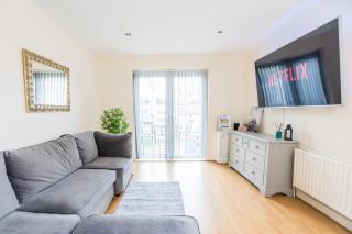 Pinfold Court Apartments - Knowsley - 4