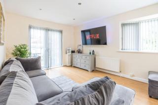 Pinfold Court Apartments - Knowsley - 5