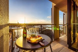 Harbourfront Elegance with Carpark - Auckland - 9