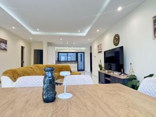Relax and Stay in Praia Spacious 3bdr Apartment - Praia - 7