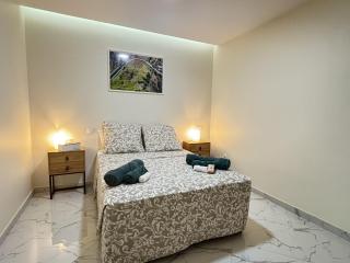 Relax and Stay in Praia Spacious 3bdr Apartment - Praia - 4