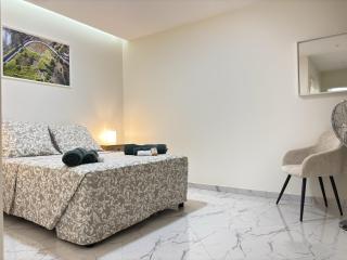 Relax and Stay in Praia Spacious 3bdr Apartment - 1
