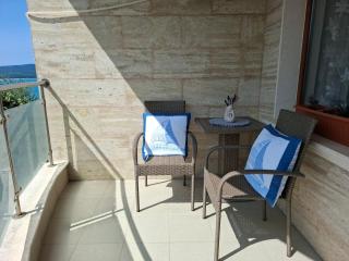 Апартаменти за гости Sun and Stay - 8