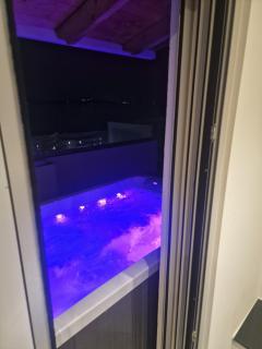 Penthouse with Jackuzy - Saranda - 6