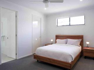 Hinterland Haven with Heated Pool & Lush Surrounds - Mooloolah - 7
