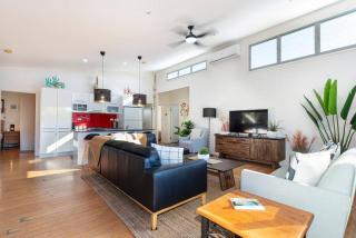 Delightful Dicky Beach Holiday House - Caloundra - 3