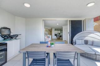 Salt & Sky - Kawana Rooftop Beach Break - Buddina - 7
