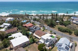 Salt & Sky - Kawana Rooftop Beach Break - Buddina - 5