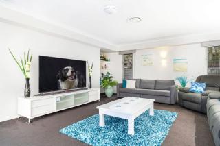 Bribie Breeze Family Retreat with Pool & BBQ - Bongaree - 5