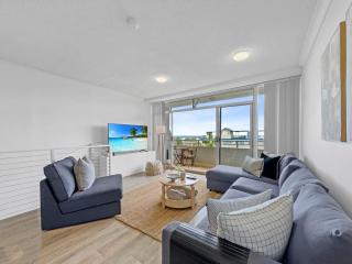 Views by Day Waves at Night - Caloundra - 0