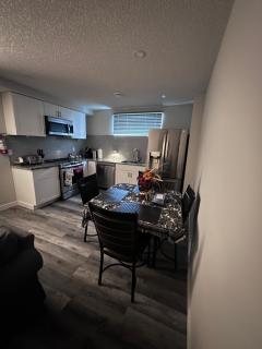 Elegant Cozy Private Apartment - Calgary - 3