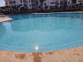 Family vacation, sea, pool and comfort - Martil - 3