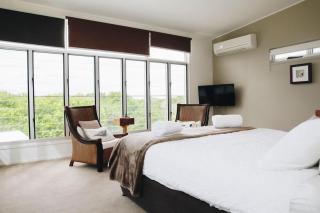 Family Beach House at Twin Waters Resort - Twin Waters - 6