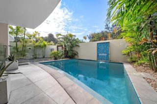 Absolute Beachfront Marcoola - Private Pool - Private Spa Bath - Games - Marcoola - 3
