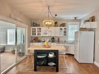 Almost Beach Front! condo - 6