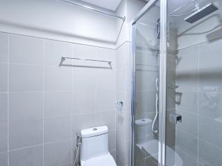 1BR Condotel with Balcony at FAME Residences #FM33-1 - Manila - 9