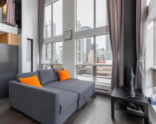 Trendy Downtown Loft - King Bed! - Vancouver - 5