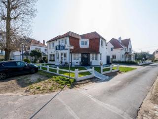 House in Koksijde near the Sea and Shops, cleaning included - Koksijde - 0