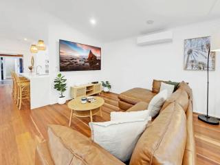 Mudjimba Beach Haven - Stroll to the Water - Mudjimba - 5