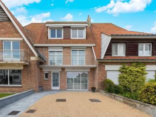 Modern Villa w Private Yard, cleaning included - 5