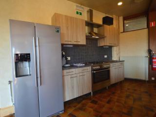 A House with pool, sauna, bubble bath, billiards , cleaning included - Trooz - 6