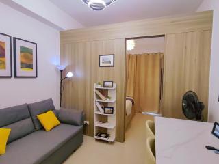 1BR Condotel with Balcony at FAME Residences #FM36-1 - Manila - 8