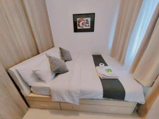 1BR Condotel with Balcony at FAME Residences #FM36-1 - Manila - 2