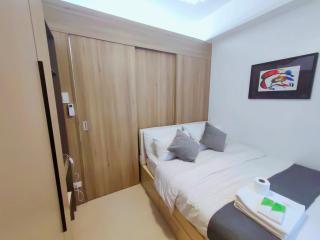 1BR Condotel with Balcony at FAME Residences #FM36-1 - Manila - 1
