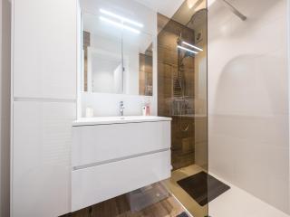 Stay with View, Ostend , cleaning included - 1
