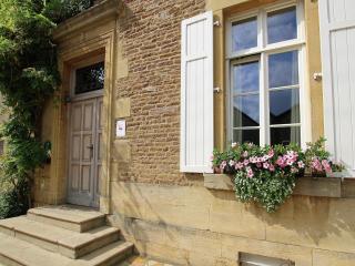 Rustic Charm, Modern Comfort, cleaning included - 5