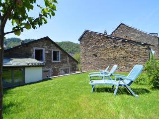 Cottage in Alle near Semois River, cleaning included - Alle - 3