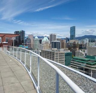 Trendy Downtown Loft - King Bed! - Vancouver - 9