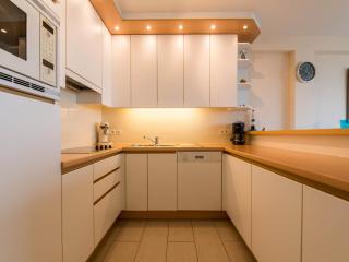 Apartment in Zeedijk with Sea View, cleaning included - Koksijde - 8