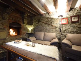 Cottage in Rachamps near Bastogne Museum, cleaning included - - 2