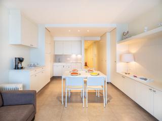 Apartment by Belgian Coast with Beach Views, cleaning included - Oostduinkerke - 8