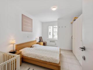 Apartment near Zeedijk Beach, cleaning included - Koksijde - 6