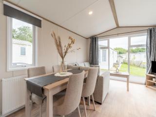 Chalet in De Haan near Sandy Beaches, cleaning included - De Haan - 0