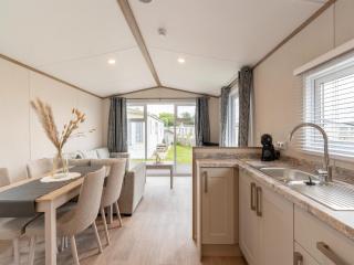 Chalet in De Haan near Sandy Beaches, cleaning included - De Haan - 3