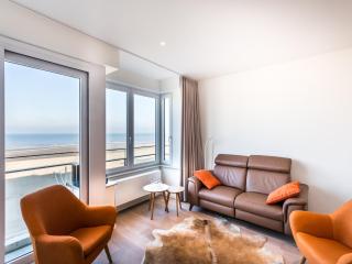 Apartment on Zeedijk with Sea View, cleaning included - Koksijde - 0