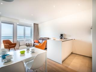 Apartment on Zeedijk with Sea View, cleaning included - Koksijde - 7
