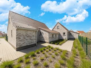 Holiday Home in Koksijde with Garden, cleaning included - Koksijde - 1