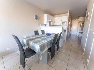Apartment by Belgian Coast with Sun Terrace, cleaning included - Oostduinkerke - 0